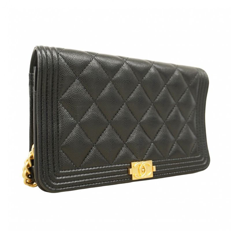 Chanel Shoulder Wallet Boy Chanel Caviar Skin Black Gold Hardware Women's