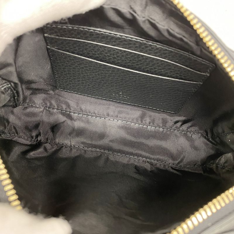 Gucci Shoulder Bag Ggmarmont 772759 Leather Black Gold Hardware Women's