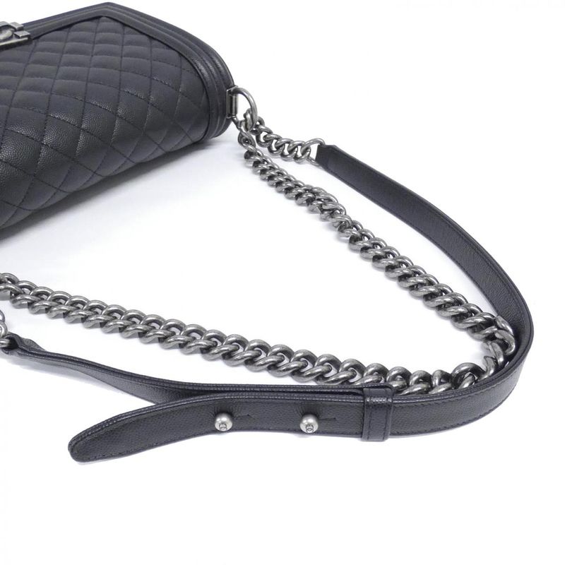 Chanel Boy Chanel Line 67086 Shoulder Bag