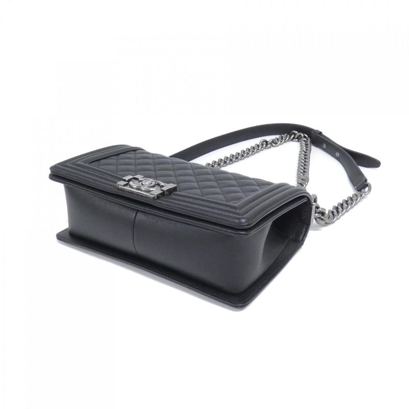 Chanel Boy Chanel Line 67086 Shoulder Bag