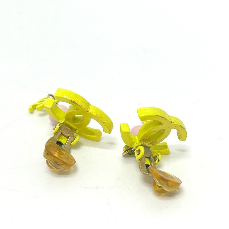 Chanel Earring Here Mark 2 Rows A21871 Metal Yellow