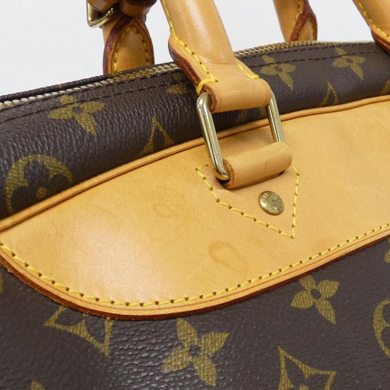 Louis Vuitton Monogram Evasion M41443 Bag