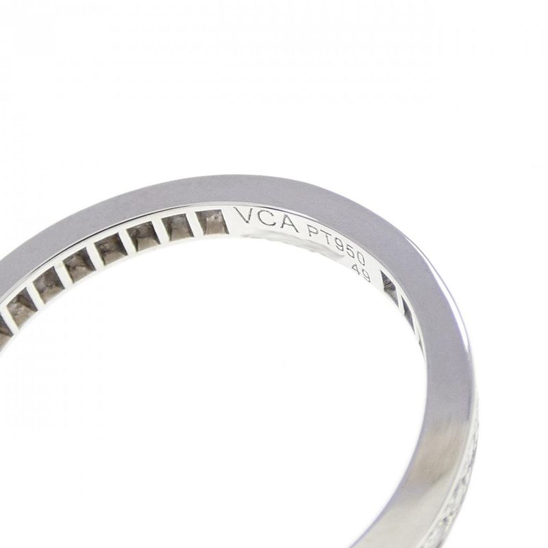 Van Cleef & Arpels Romance Ring