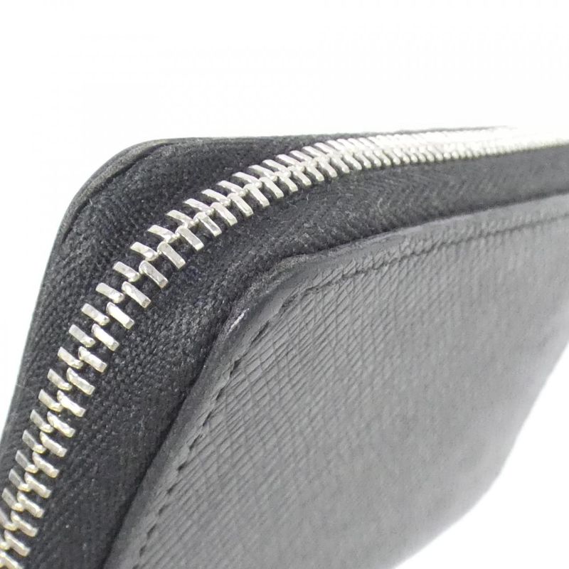 Louis Vuitton Taiga Zippy Coin Purse M30511 Coin Case