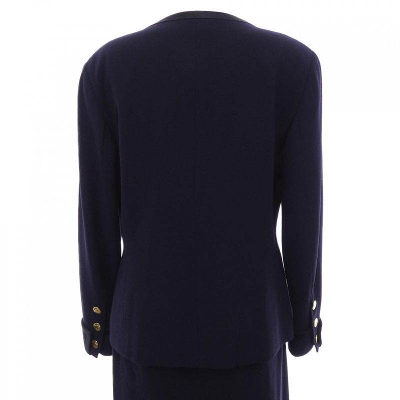Vintage Chanel 20639 Suit