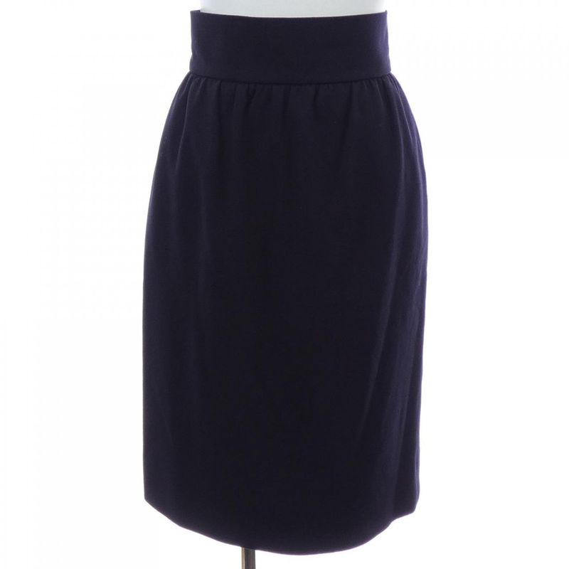 Vintage Chanel 20639 Suit