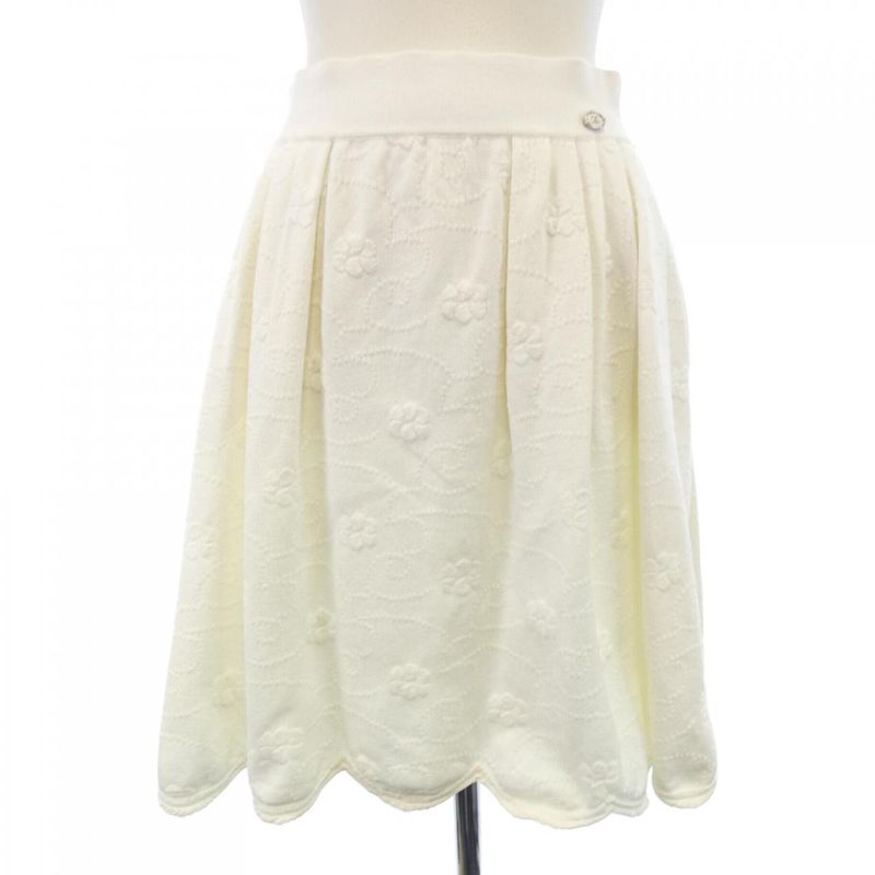 Chanel P45288k04803 Skirt