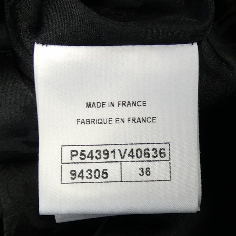 Chanel P54391v40636 Coat
