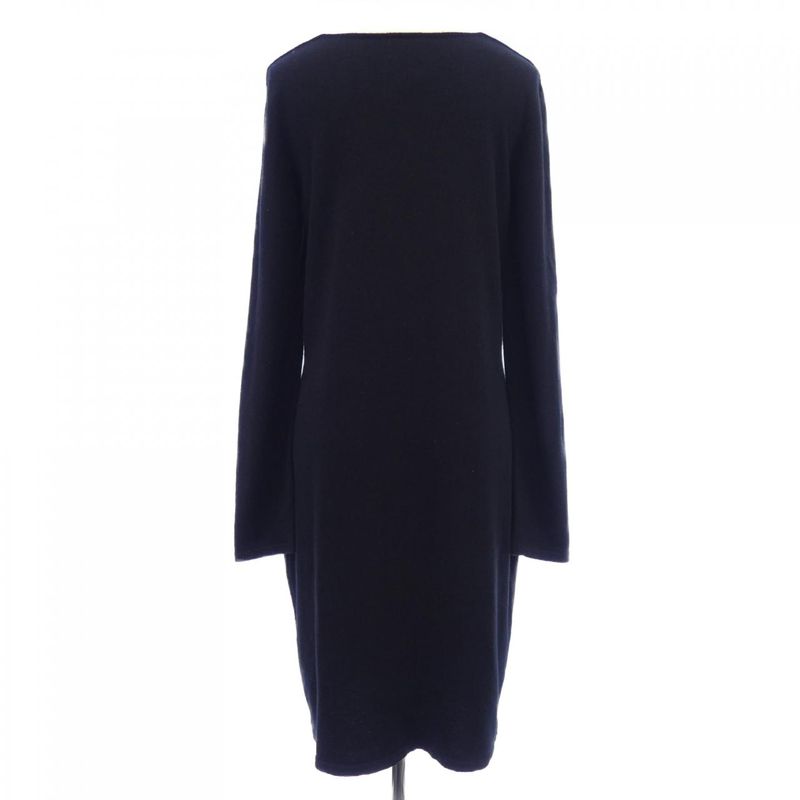 Chanel P44396w05180 Dress