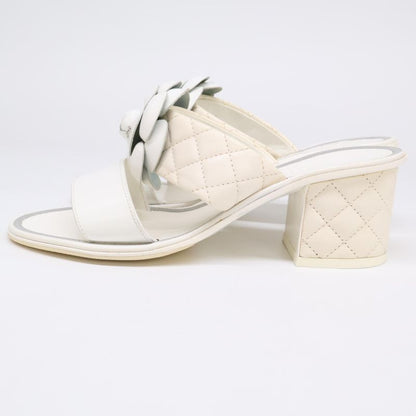 Chanel []ig32781 Camellia Motif Quilted Leather Chunky Heel Sandals 35C