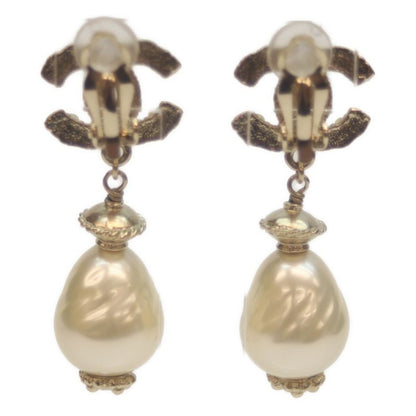 Chanel A11C GP Swing Pearl Coco Mark Earring 90 Gold Fake Pearl Baroque Pearl