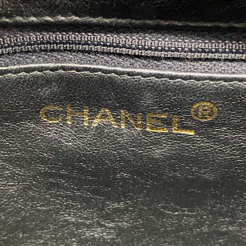 Chanel Shoulder Bag Matelasse Patent Leather Black Gold Hardware Women