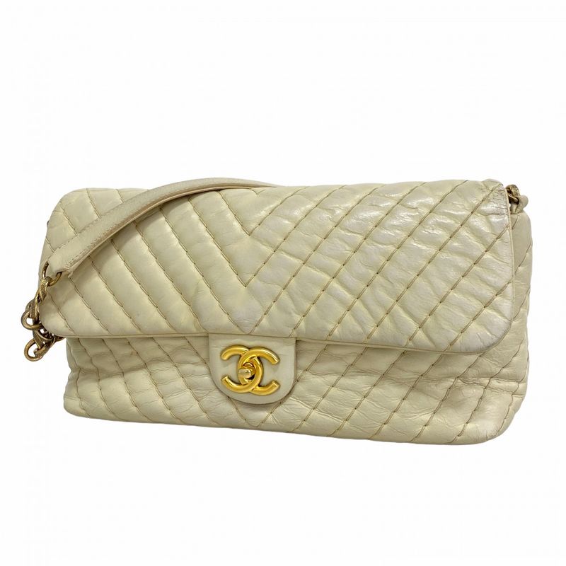 Chanel Shoulder Bag V Stitch Lambskin Beige Gold Hardware Women's