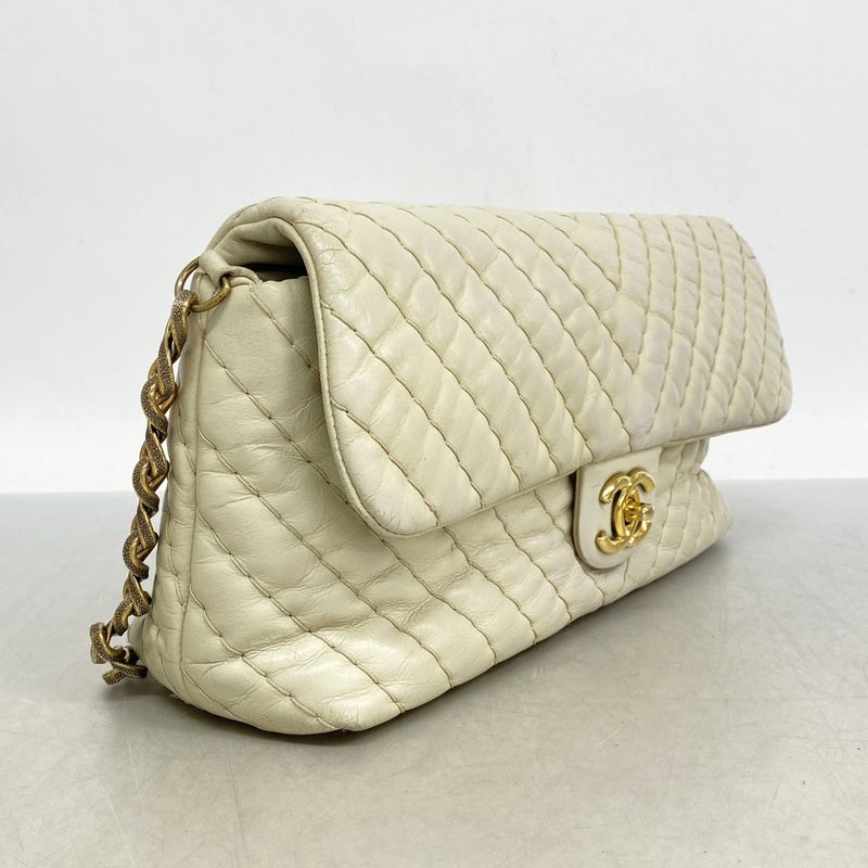 Chanel Shoulder Bag V Stitch Lambskin Beige Gold Hardware Women's