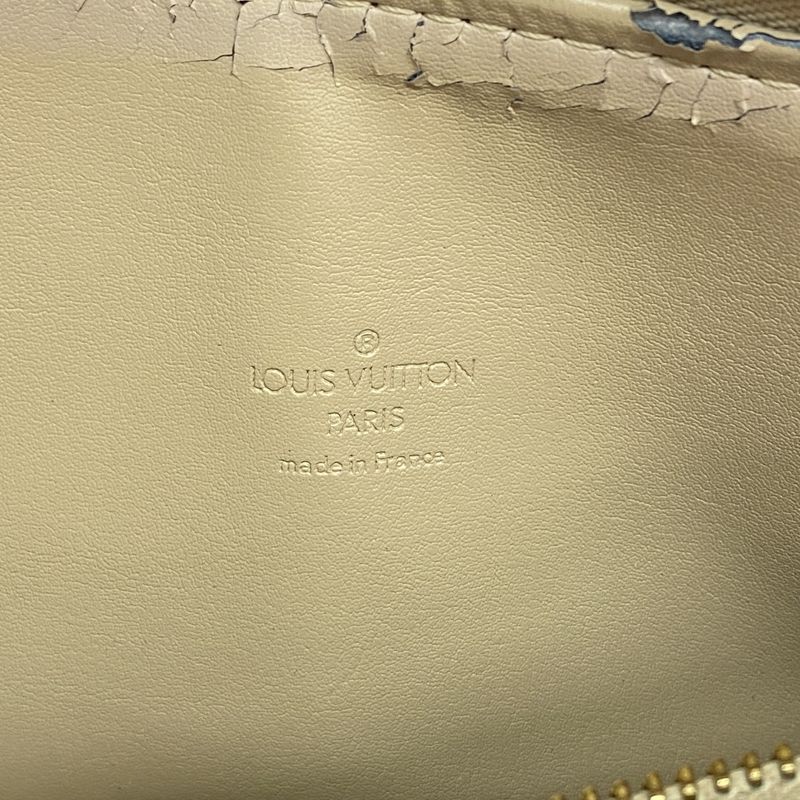 Louis Vuitton Handbag Vernis Bedford M91006 Beige Ladies