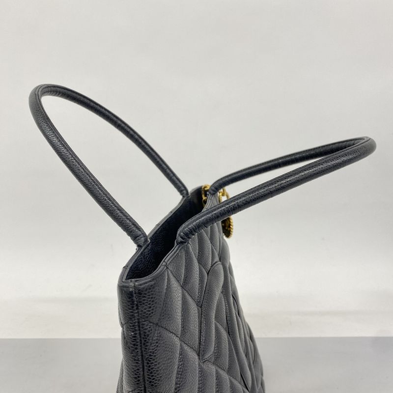 Chanel Tote Bag Reproduction Tote Caviar Skin Black Gold Hardware Women's