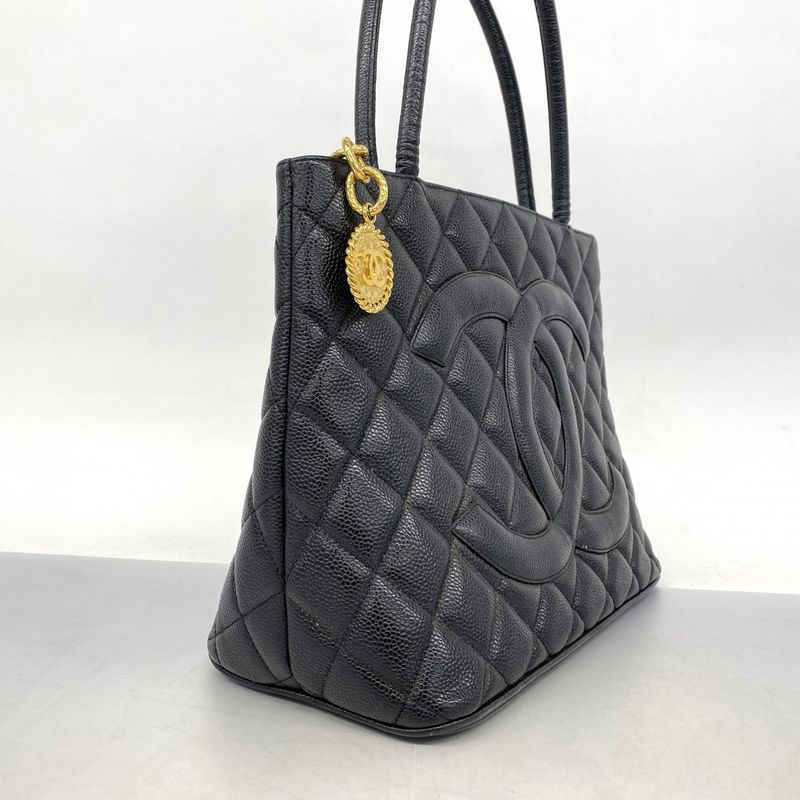 Chanel Tote Bag Reproduction Tote Caviar Skin Black Gold Hardware Women's