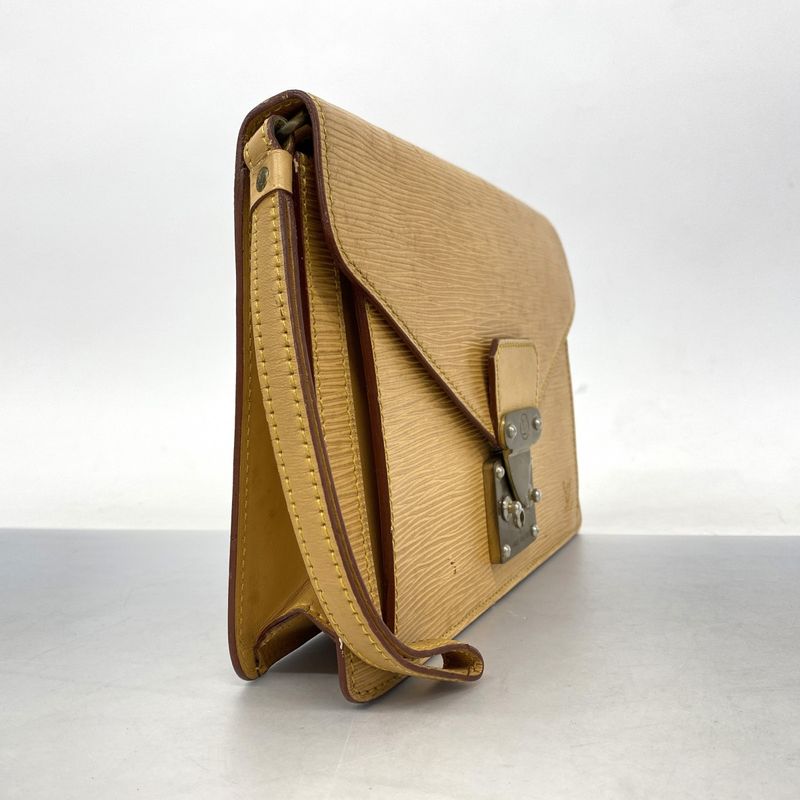 Louis Vuitton Clutch Bag Epi Pochette Serie Dragonne M52616 Winnipeg Beige