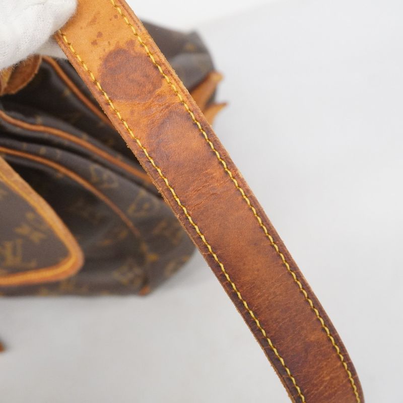 Louis Vuitton Shoulder Bag Monogram Saumur 35 M42254 Brown Ladies