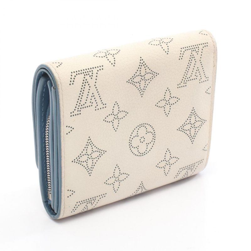 Louis Vuitton Bifold Wallet Portefeuille Iris Compact M69213 Snow Leather