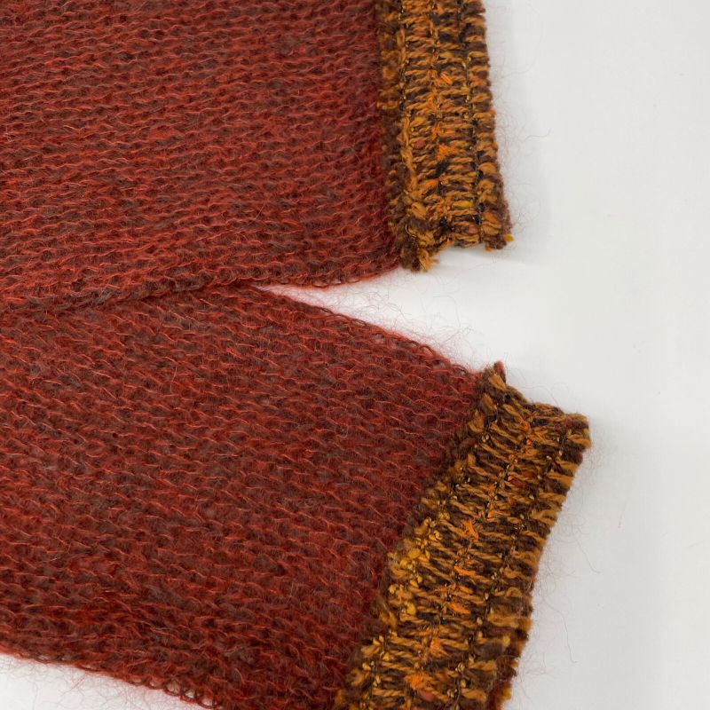 Chanel []98a P11638w02445 Coco Mark Plate Mohair Low Gauge Turtle Knit Sweater