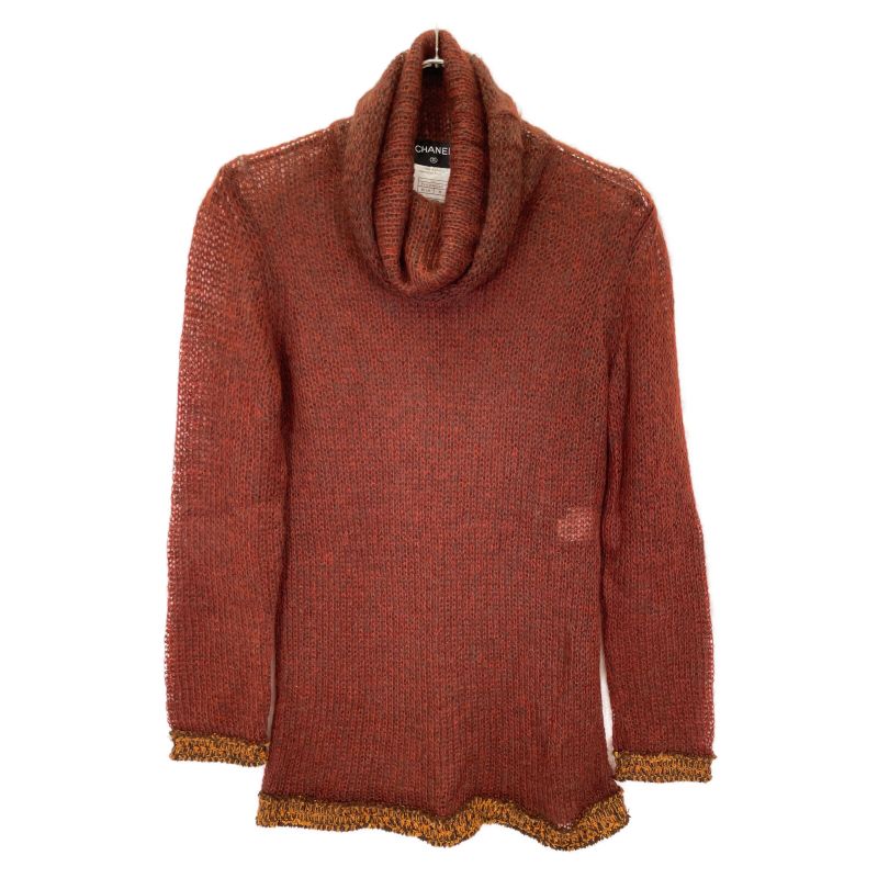 Chanel []98a P11638w02445 Coco Mark Plate Mohair Low Gauge Turtle Knit Sweater