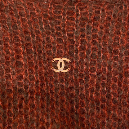 Chanel []98a P11638w02445 Coco Mark Plate Mohair Low Gauge Turtle Knit Sweater