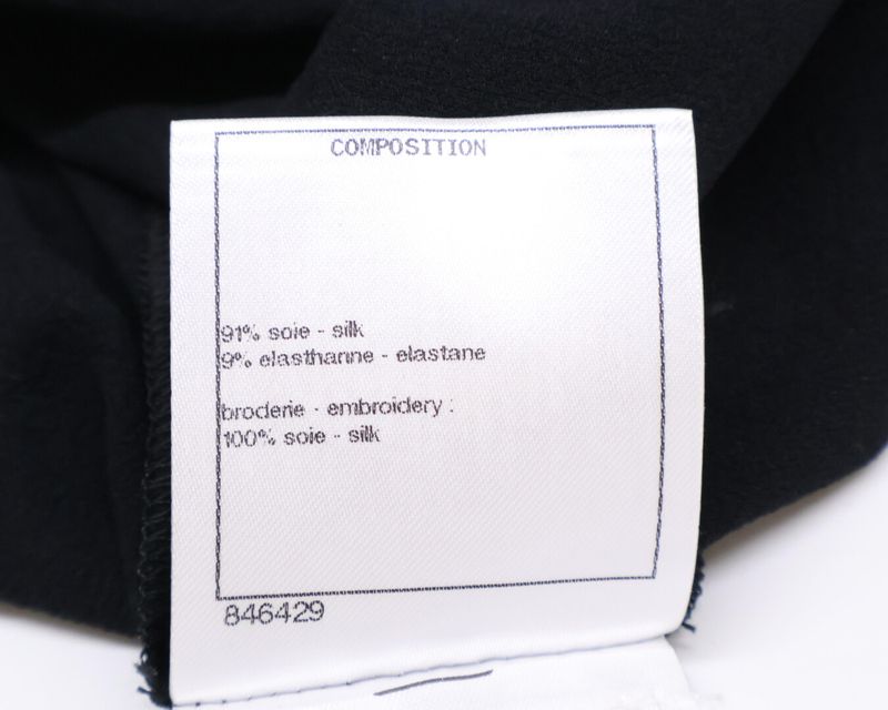 Chanel P70789v61962 Camellia & Icon Pearl Silk T-shirt Cut And Sewn 34