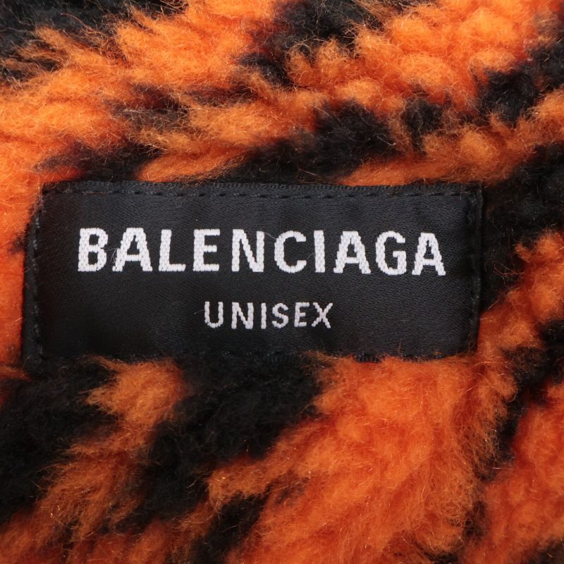 Similar To Balenciaga 657603 Tjw73 Taiga Boa Damaged Denim 42