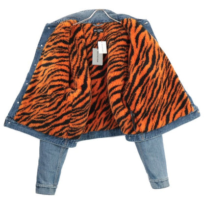 Similar To Balenciaga 657603 Tjw73 Taiga Boa Damaged Denim 42