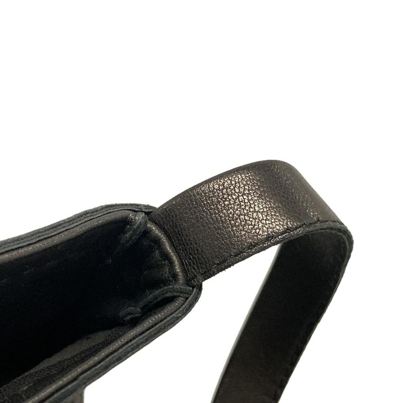 Hermes Shoulder Bag Toe De Punching Black Leather