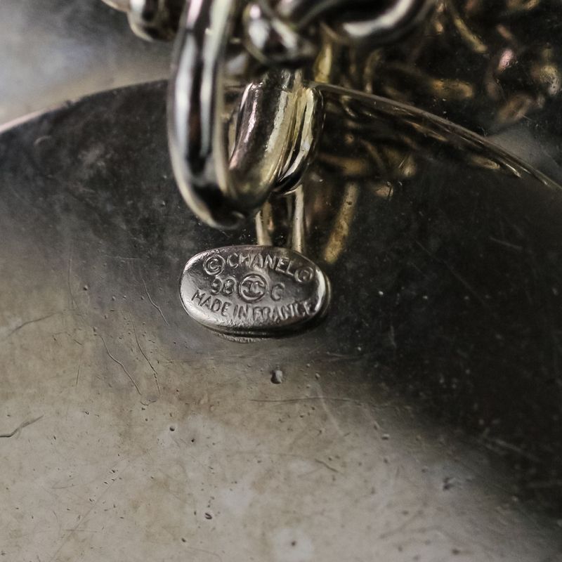 98C Chanel Camellia Coco Mark Necklace White Color Stone X Silver Color