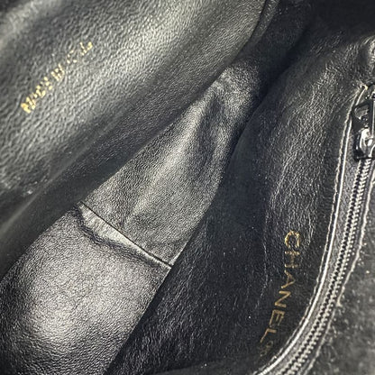 Chanel Charm Quilted Chain Shoulder Bag Camera