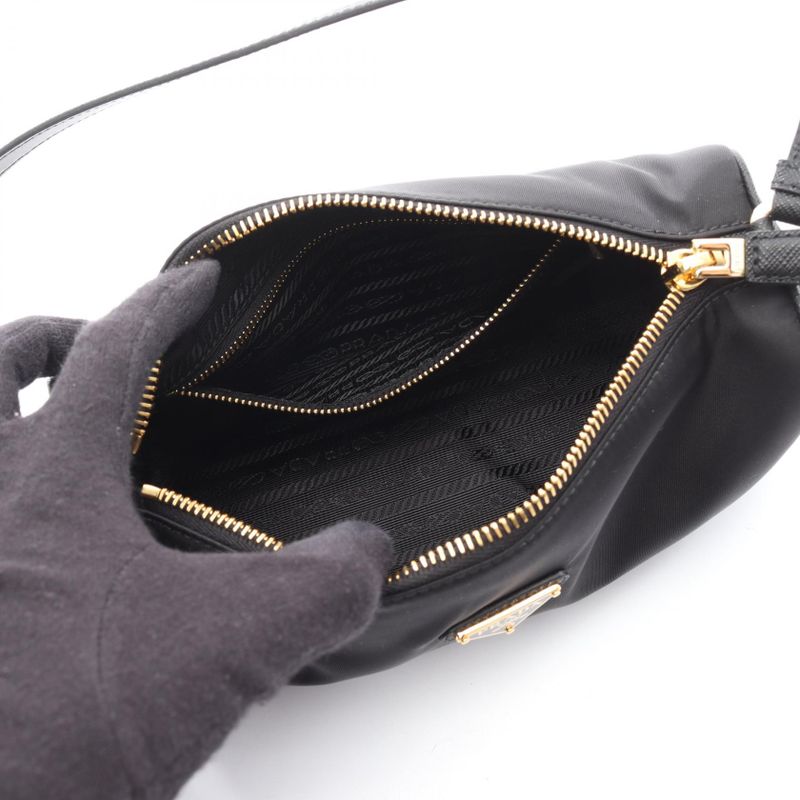 Prada Shoulder Bag Re-nylon Pouch Tessuto+saffian 1ne0582c05f0002 Black Nylon