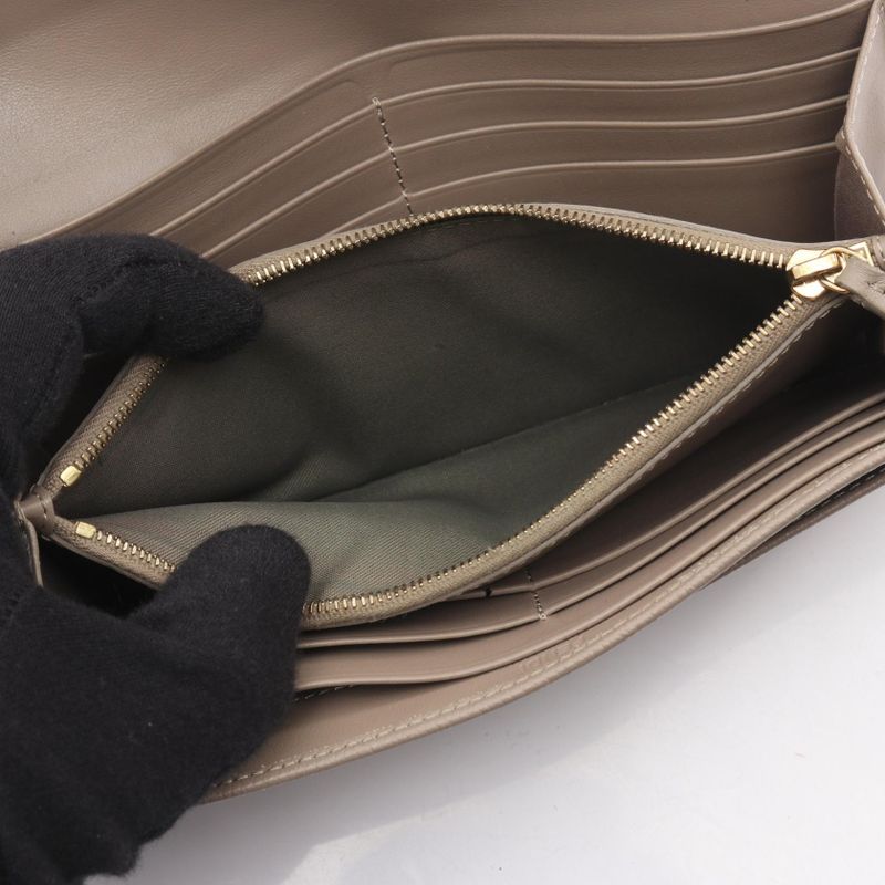 Fendi Bifold Long Wallet F Is 8m0251 Beige Leather F Is Long Wallet Ladies Used