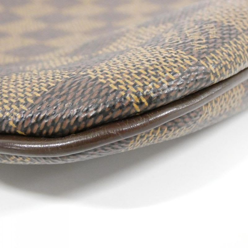 Louis Vuitton Damier Pochette Bossfort Shoulder Bag