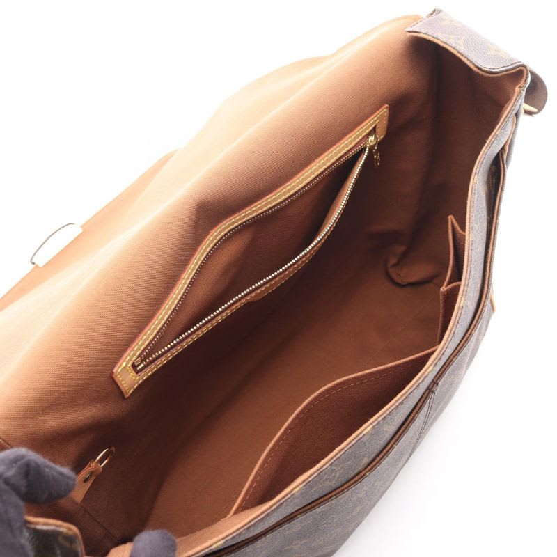 Louis Vuitton Shoulder Bag Aves Leather