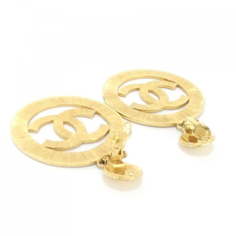 Vintage Chanel Earring