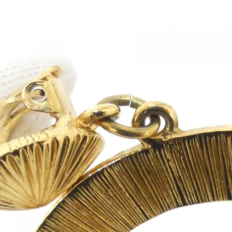 Vintage Chanel Earring