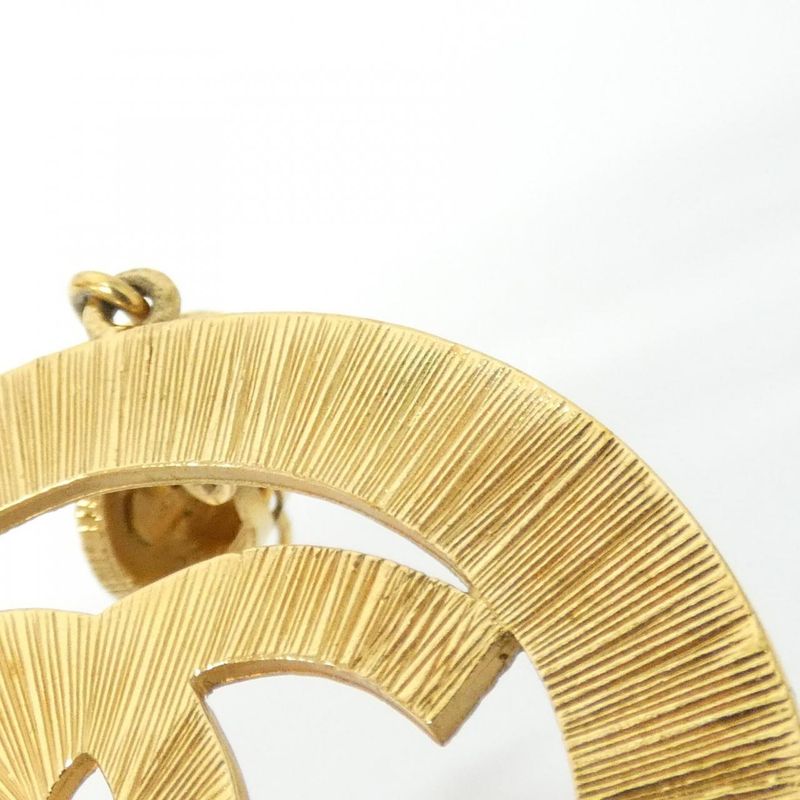 Vintage Chanel Earring