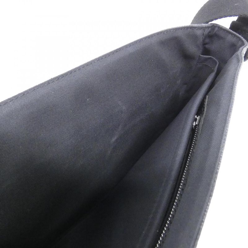 Louis Vuitton Damier Graphite District GM N41271 Shoulder Bag