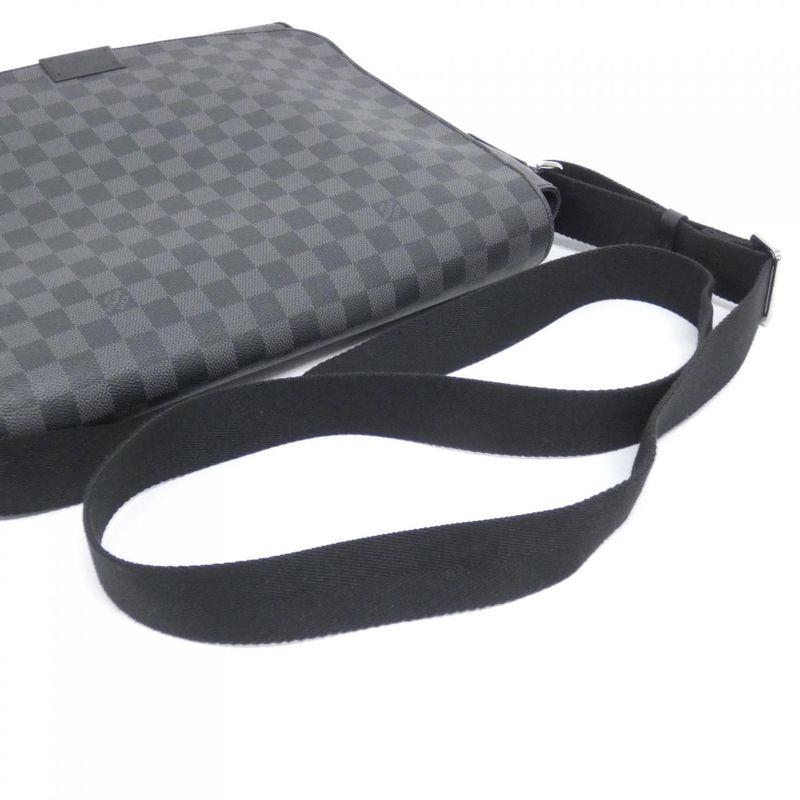 Louis Vuitton Damier Graphite District GM N41271 Shoulder Bag