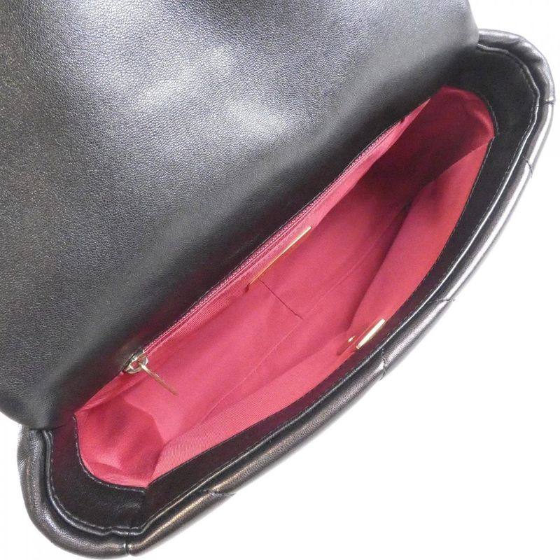 Chanel 19 Line As1160 Shoulder Bag