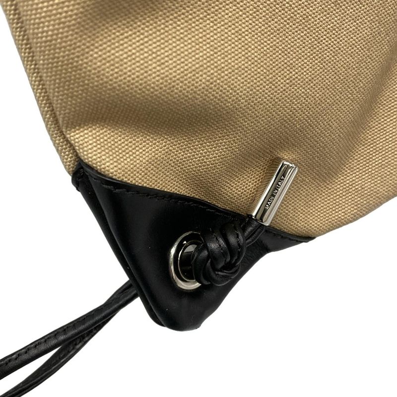 Fendi Backpack Sac - 7vz057 Beige X Black 2way Drawstring Shape Logo Leather