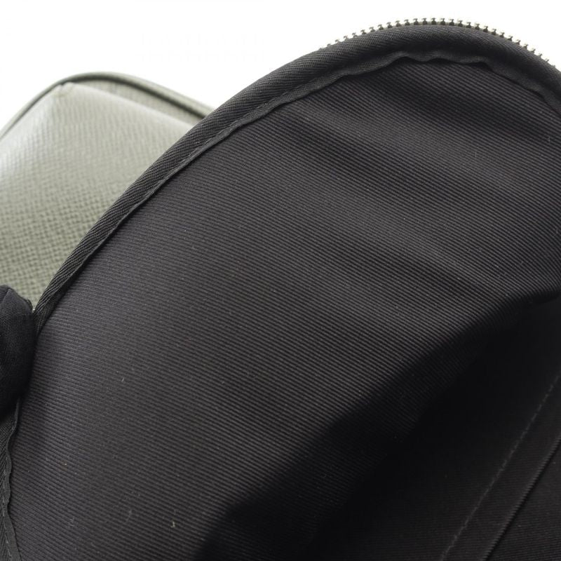 Louis Vuitton Waist Bag Body Bag Avenue Ring Bag Taiga M30973 VERT Laurier