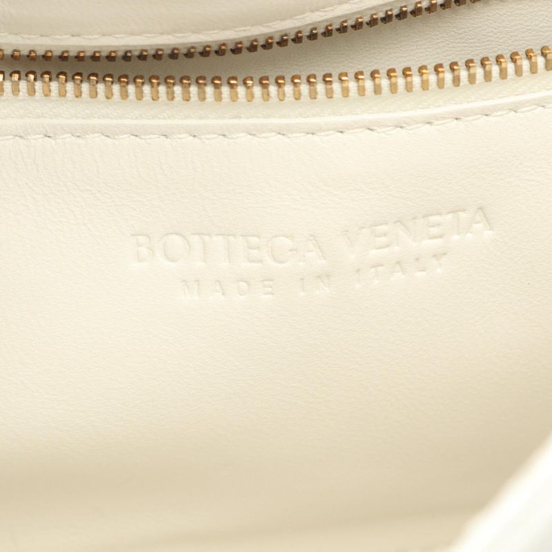 Bottega Veneta Shoulder Bag Cassette Crossbody Maxi Intrecciato 578004 White