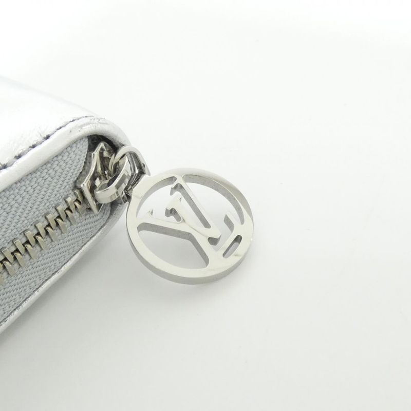 Louis Vuitton Monogram Coussin (LV SKI) Zippy Wallet M26771 Wallet