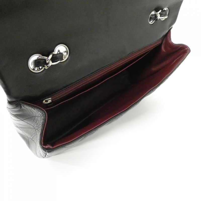 Chanel 28600 Shoulder Bag