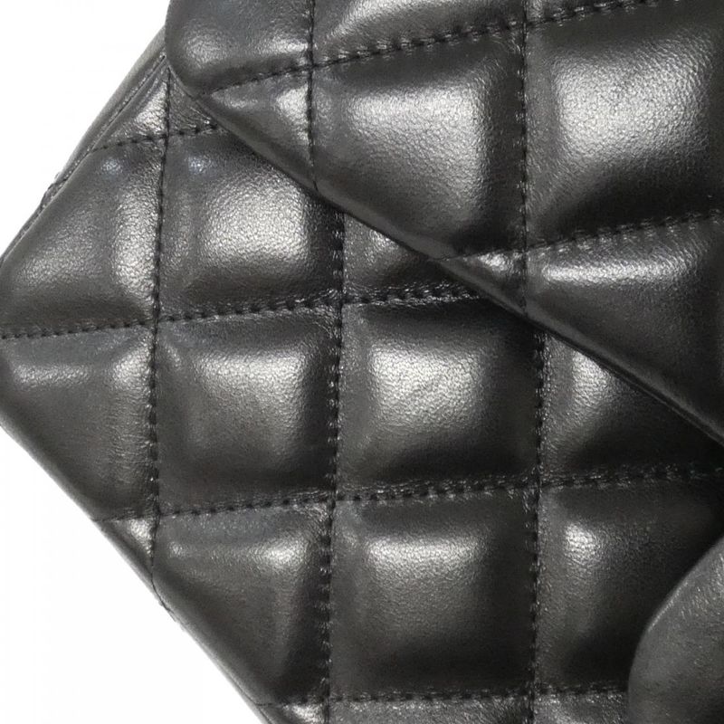 Chanel 28600 Shoulder Bag