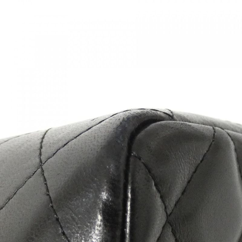 Chanel 28600 Shoulder Bag